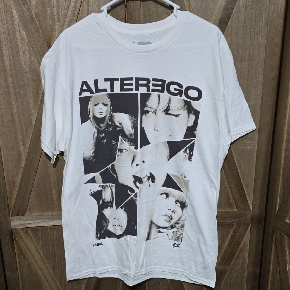 NWOT Lisa AlterEgo White/Black Short Sleeve T-Shirt Size Large